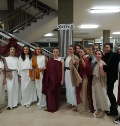 Ragazze Con Costumi 1024x768